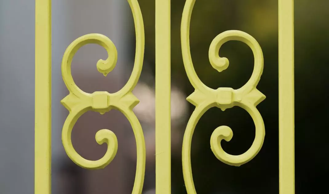 Metal structures can be a garden ornament