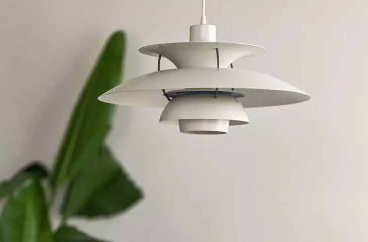 Decorate the interior with designer lamps