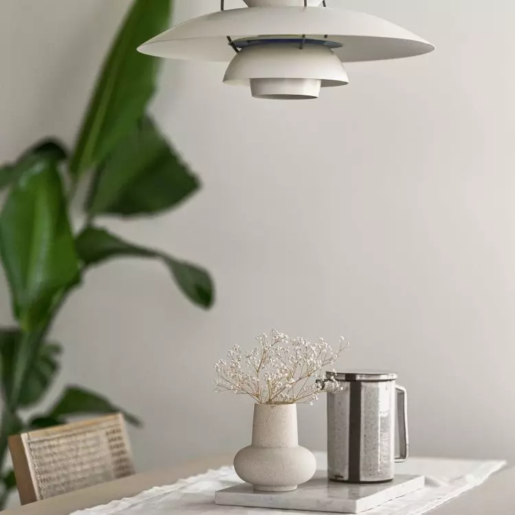 Decorate the interior with designer lamps