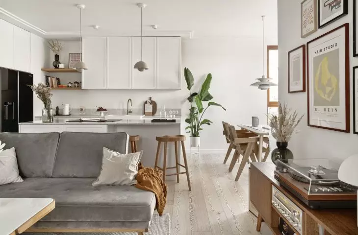 The interior is dominated by bright colors