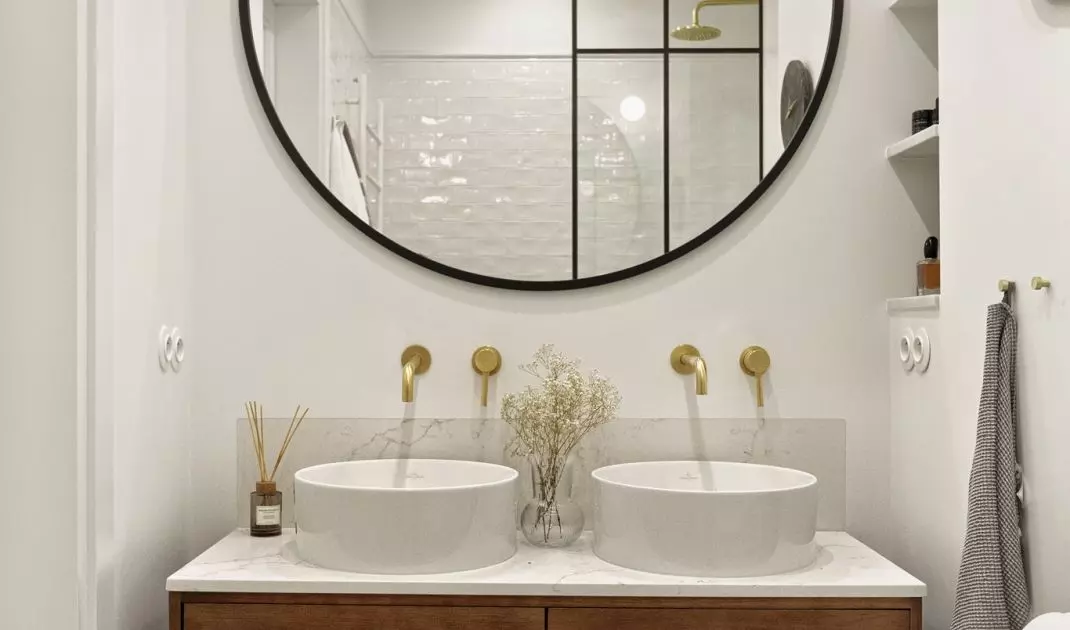 Mirror optically enlarges the space