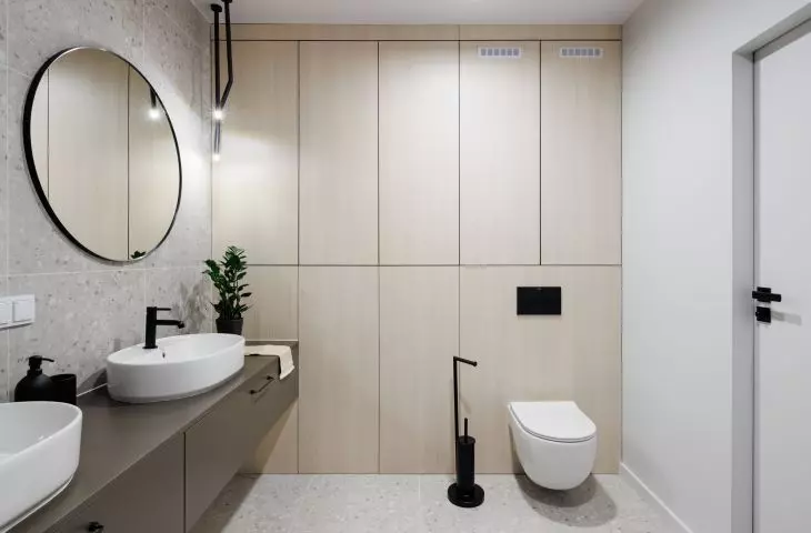 The apartment has two bathrooms: a private and a guest bathroom 