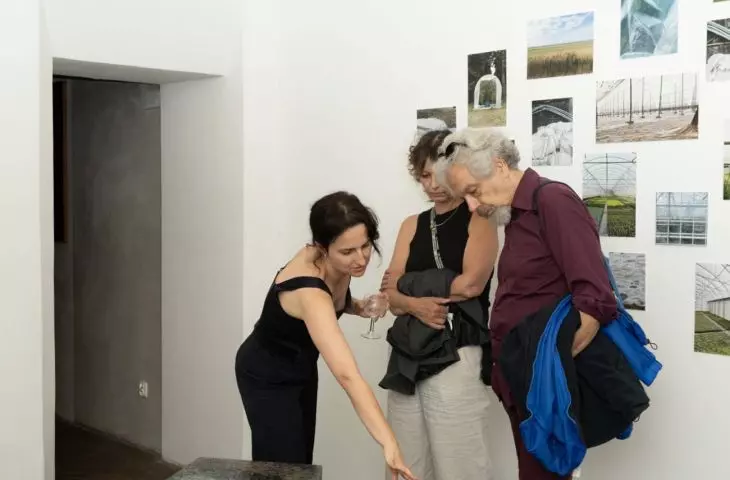 wystawa „Krajobraz z folii i gleby” w galerii Marszałkowska 18 