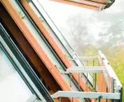Roof windows with large glazing area
