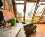 Roof windows with large glazing area