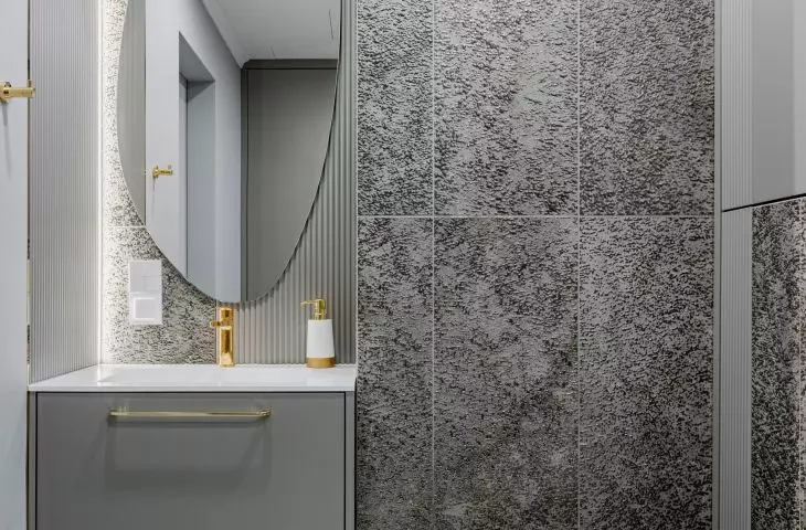 Structural tiles add character to the arrangement