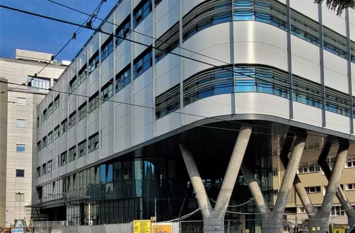 nowe skrzydło Wielkopolskiego Centrum Onkologii, Poznań, ul. Strzelecka