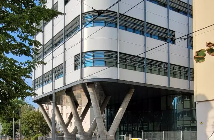 nowe skrzydło Wielkopolskiego Centrum Onkologii, Poznań, ul. Strzelecka