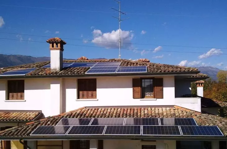  We can use the energy obtained from photovoltaic panels to heat water 