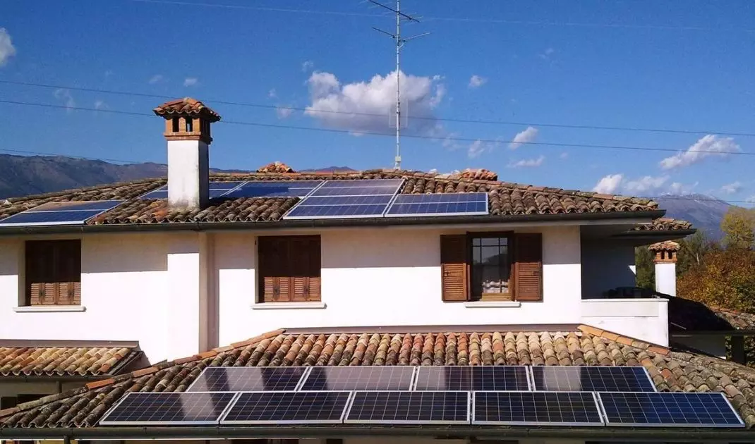  Energię pozyskaną z paneli fotowoltaicznych możemy wykorzystać do podgrzewania wody 