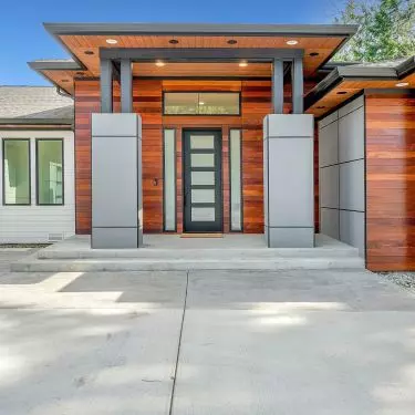 Thermally modified wood is characterized by increased resistance and strength. It has a deep color throughout and does not require impregnation