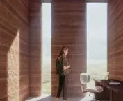 Vertical bands of window openings create rhythms 
