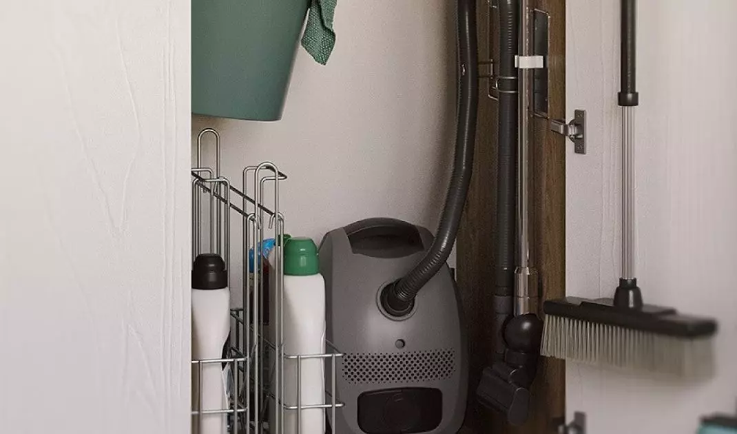 Vacuum cleaner tube rack