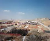 współczesne eksperymentalne „miasto przyszłości” Masdar znajduje się w Zjednoczonych Emiratach Arabskich