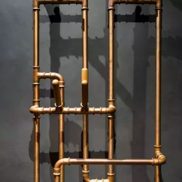 Copper pipes have become an interior decoration