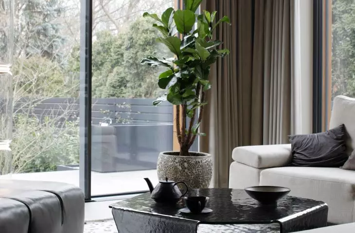 The living area is glazed on two sides