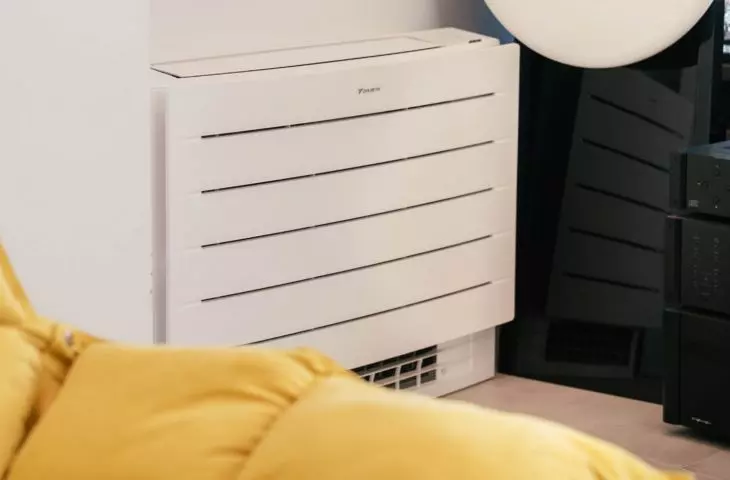 konsola Daikin Perfera