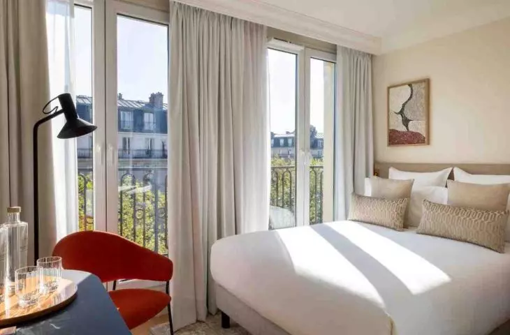 Butikowy hotel w Paryżu projektu Tremend już otwarty, a w nim prace polskich artystów!