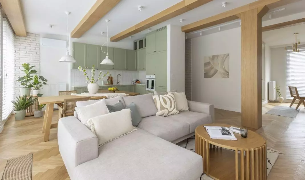 An apartment in Warsaw's Praga district belongs to an investor who loves to travel