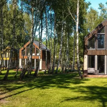 The complex consists of three cottages