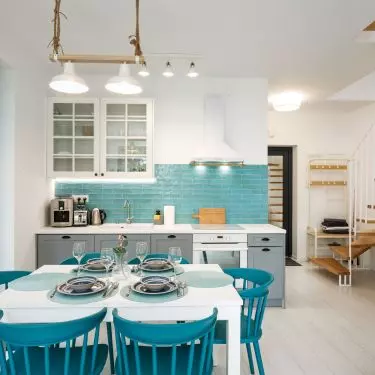 Jasmund house was decorated in shades of white and blue