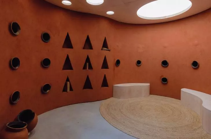 ekspozycja „Counteract” pracowni Kéré Architecture w ramach wystawy „Force Majeure”, będącej prezentacją biur architektonicznych z Afryki lub afrykańskiej diaspory