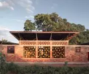 Szkoła Fundacji WAYAir w obozie uchodźczym Ulyankulu w Tanzanii, proj: Iwo Borkowicz (JEJU.studio), Adam Siemaszkiewicz (JEJU.studio), Łukasz Rawecki (Arh+)