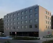 dom studencki „Meteor” w kampusie Morasko, Poznań, proj. Dedeco