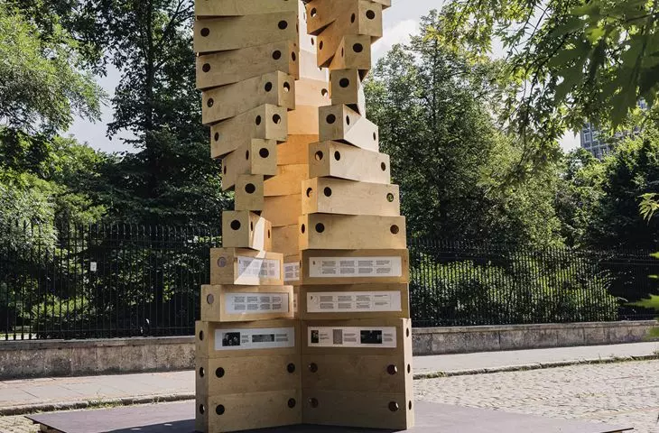 Benches installation as part of the Taburete Towers series, Warsaw, Poland