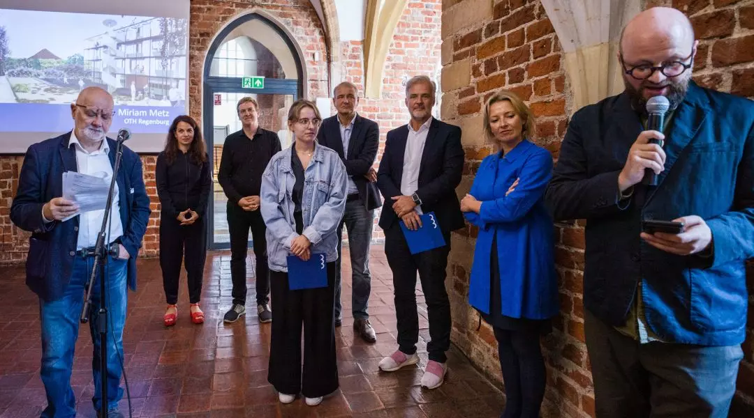Wyróżnienie (ex aequo) dla Miriam Metz (pośrodku)