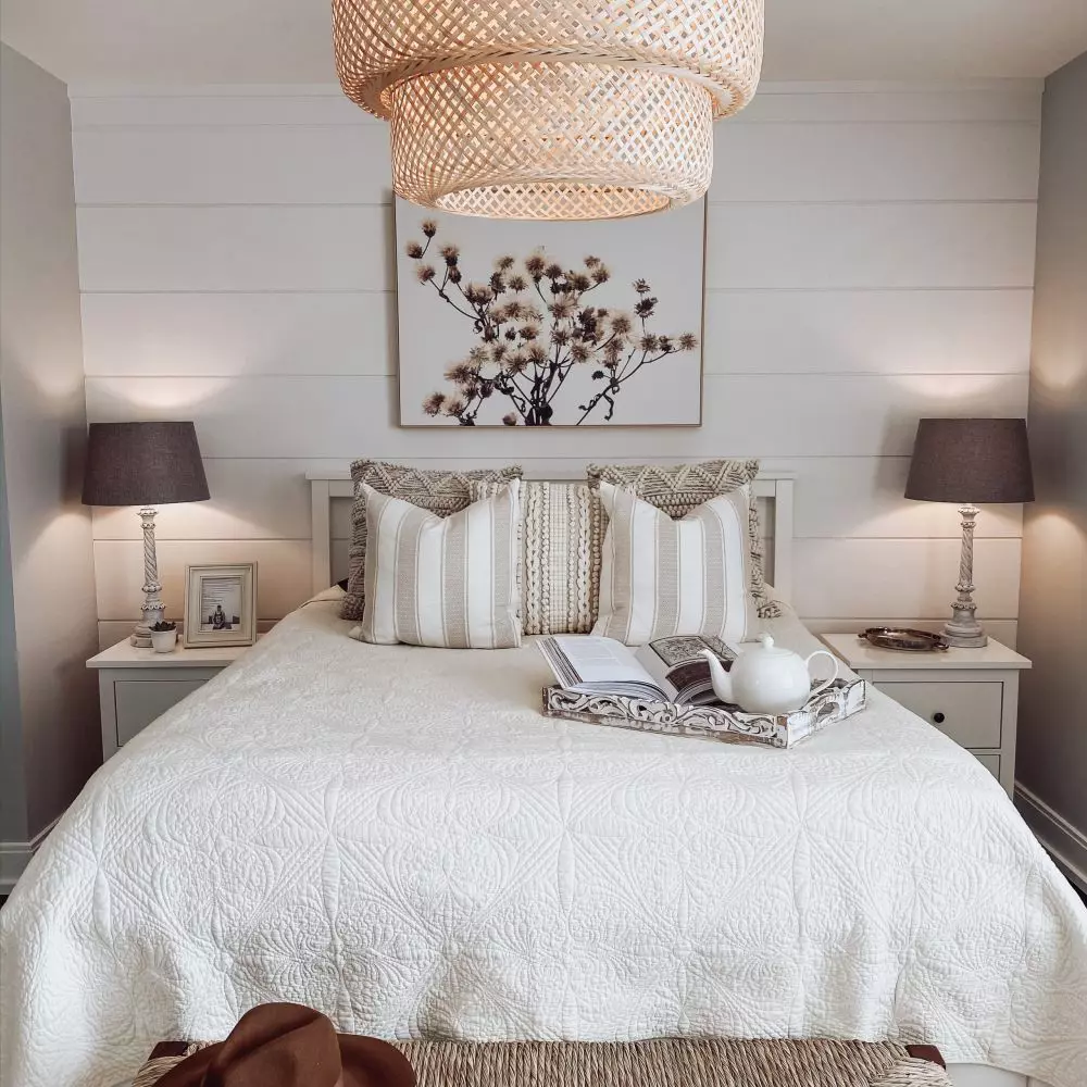 Romantic bedrooms have no shortage of bright, neutral colors and soft, cozy textiles