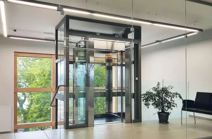 Nowa generacja napędów do dźwigów hydraulicznych i elektrycznych