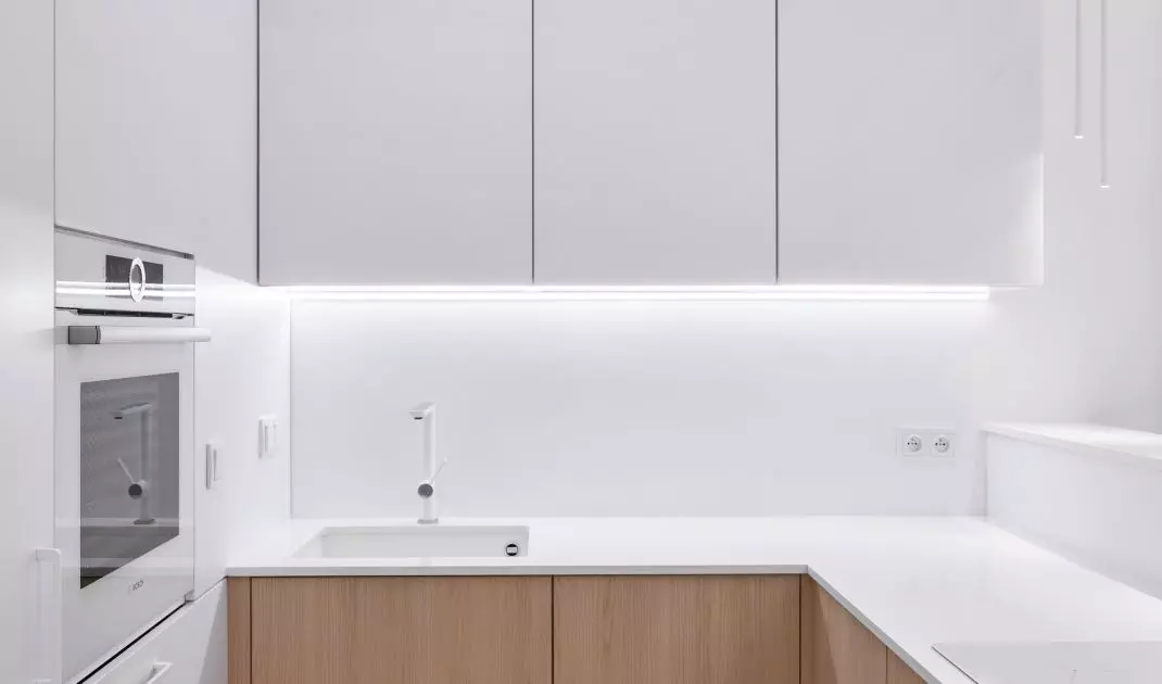 A stretch ceiling was installed in the kitchen