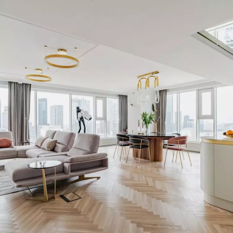 You can start working with an architect even six months before taking delivery of your apartment