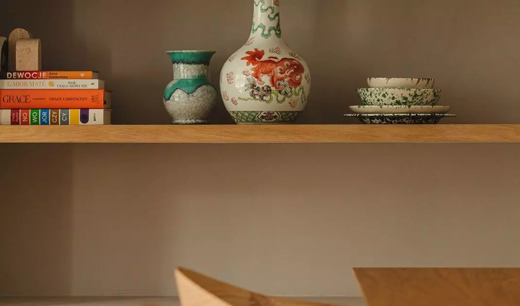 In the apartment we will find many gems of design