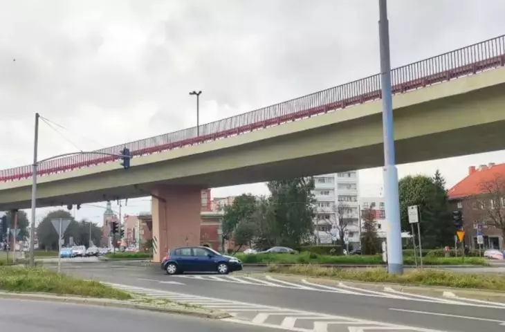 The flyover leading from Elblaska Street to Podwale Przedmiejskie is to be demolished