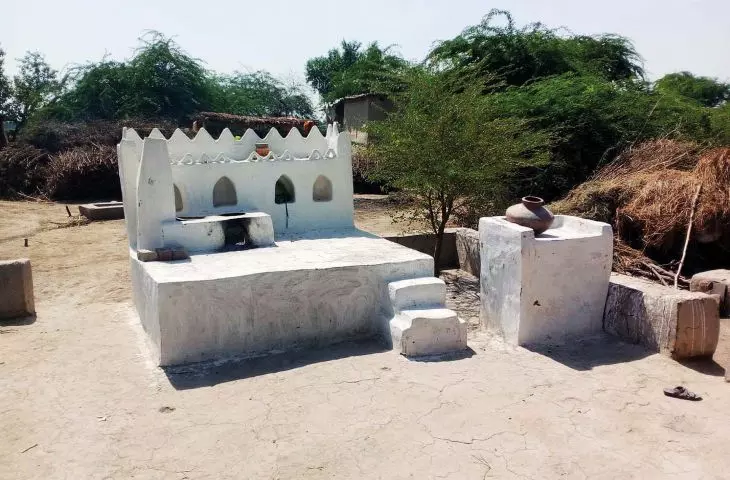 community pavilion in Makli, Sindh province