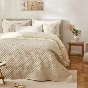Zdrowe łóżko zapewnia odpowiednią podporę dla Twojego ciała i pomaga utrzymać komfortowy sen