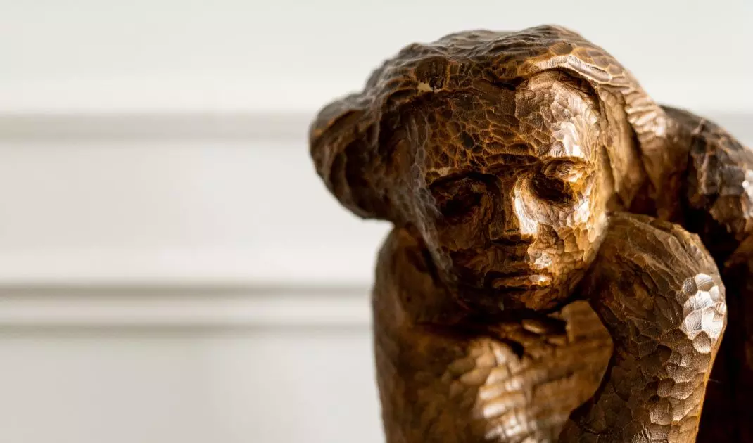 The interior is filled with art, including sculptures by Lech Goździewski