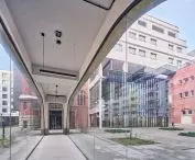 glass link between buildings
