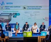 paneliści i panelistki sesji dotyczącej włączania sektora wodnego do gospodarki obiegu zamkniętego