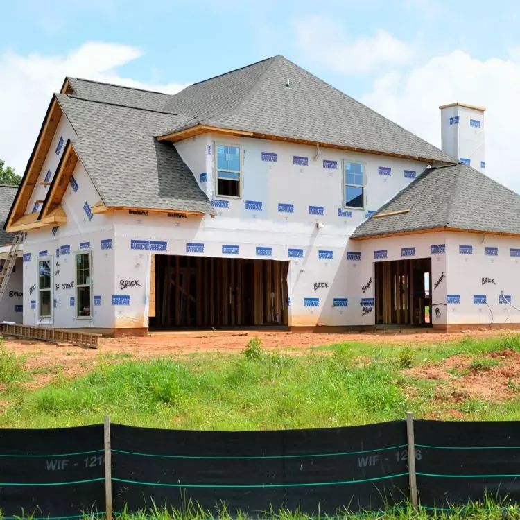 Insulating any building requires several types of insulation materials. Make sure your home will have airtight insulation from the foundation to the roof! 