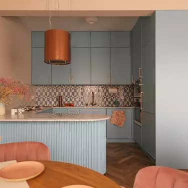 Investors wanted an arrangement based on color