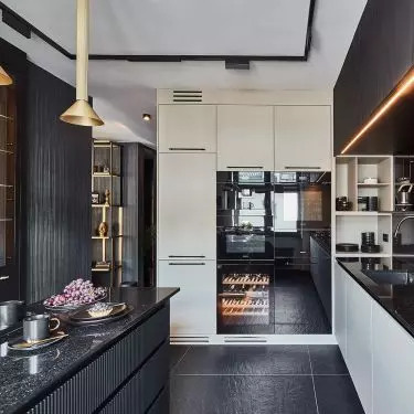 The kitchen arrangement is extremely elegant
