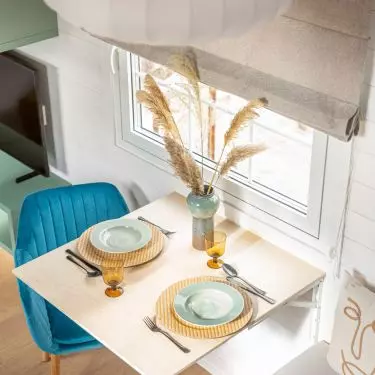 View of the dining nook from the perspective of the mezzanine floor
