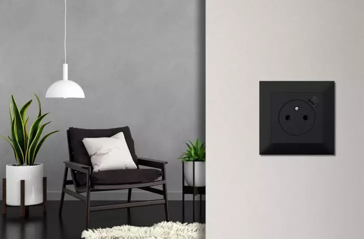 SUNO – gniazdo 2P+Z + USB-C