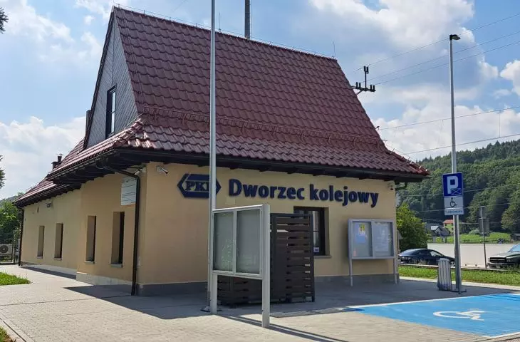 Barcice railroad station