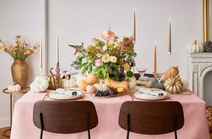 Floral compositions will be a great addition to the arrangement of the autumn table