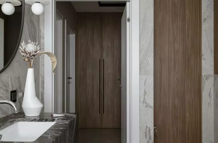 It all started with a stone. We take a look inside an apartment in Zoliborz.