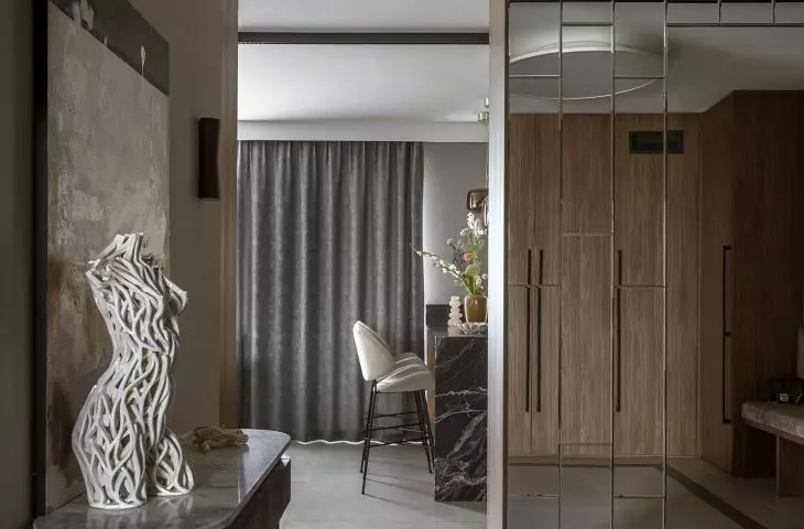 It all started with a stone. We take a look inside an apartment in Zoliborz.